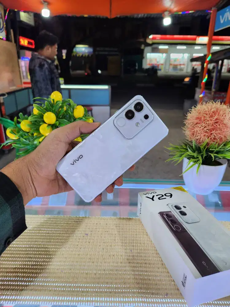 Vivo Y29 Ram 8+8Gb/ 128Gb Fullset Mulus Pemakaian 3 Minggu Bergaransi