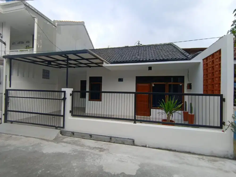 Rumah baru renovasi Komplek Santosa Asih belakang RS Al-Islam Kota Bandung