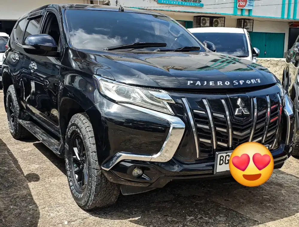 Pajero 2,4 GLX M/T 4x4 Diesel