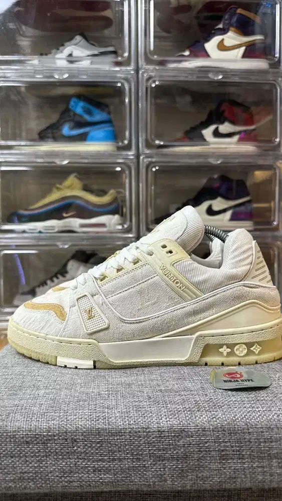 LOUIS VUITTON CLASSIC LOGO TRAINER WHITE CREAM