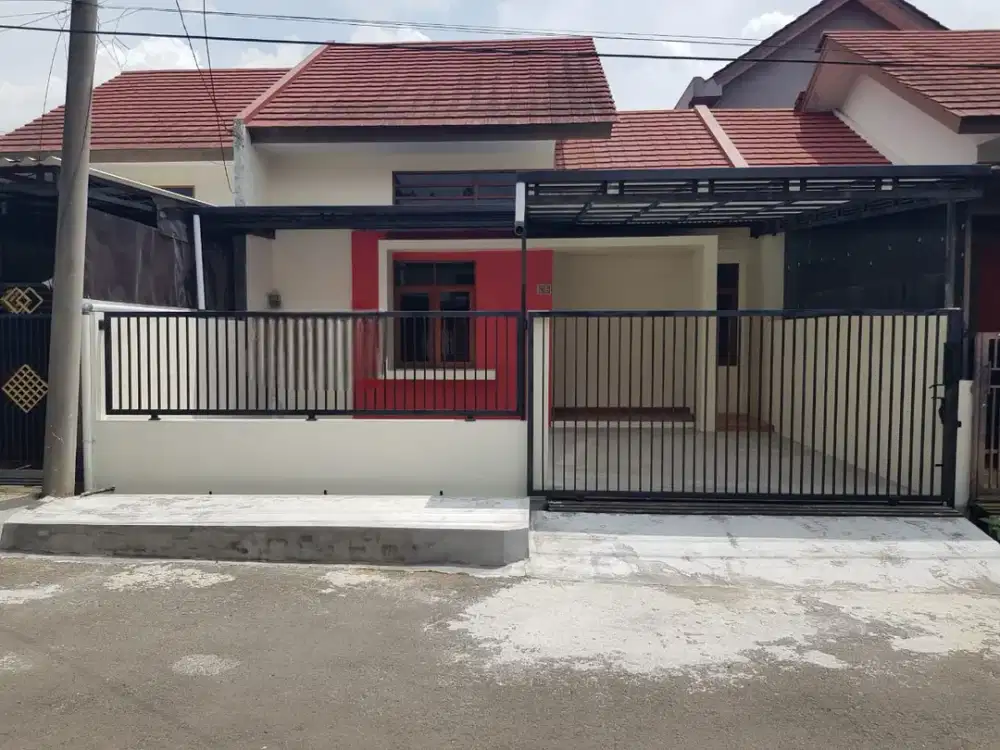 SEWA RUMAH DENGAN LINGKUNGAN AMAN STRATEGIS DAN NYAMAN DI ANTAPANI