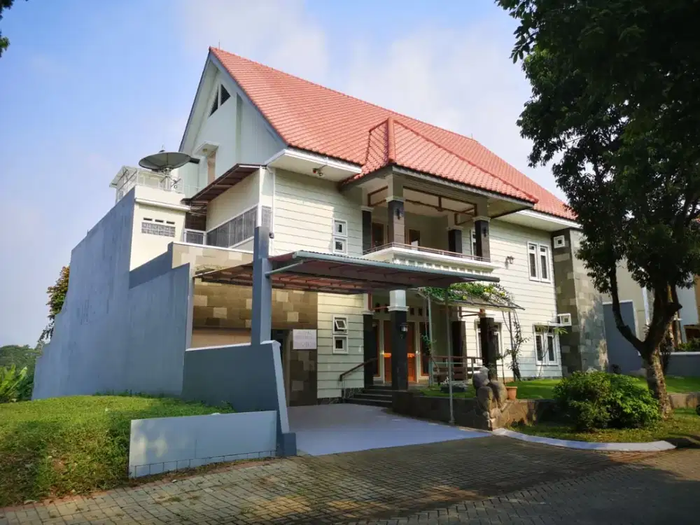 Rumah Mewah Terawat di Pitaloka Kota Baru Parahyangan