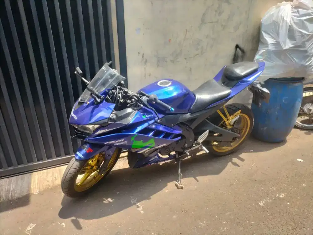 Yamaha R15 2015