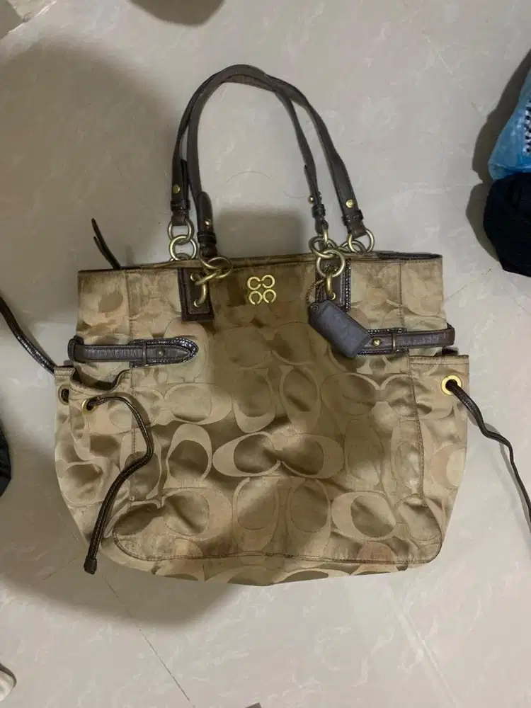 coachh bag tan brown