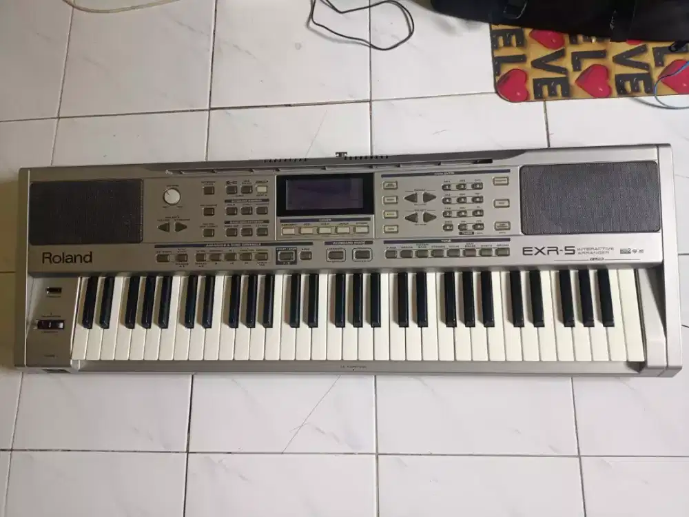 Keyboard Roland EXR 5 istimewa