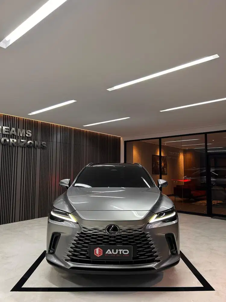 Lexus RX350H Hybrid 2025 Abu2 Met Km8rb Sonic Titanium Nik 2024 D11YU