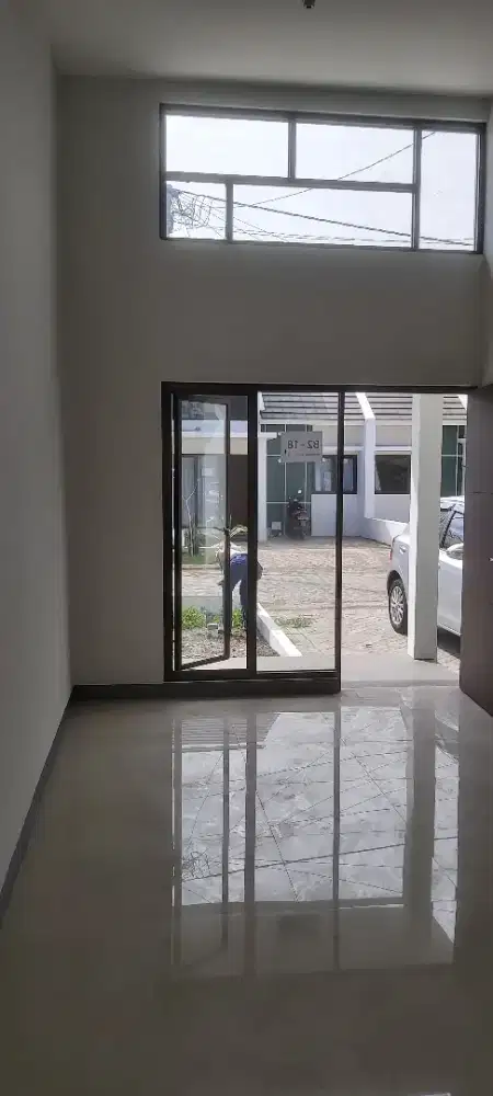 Disewakan rumah dekat pergudangan daerah gedangan