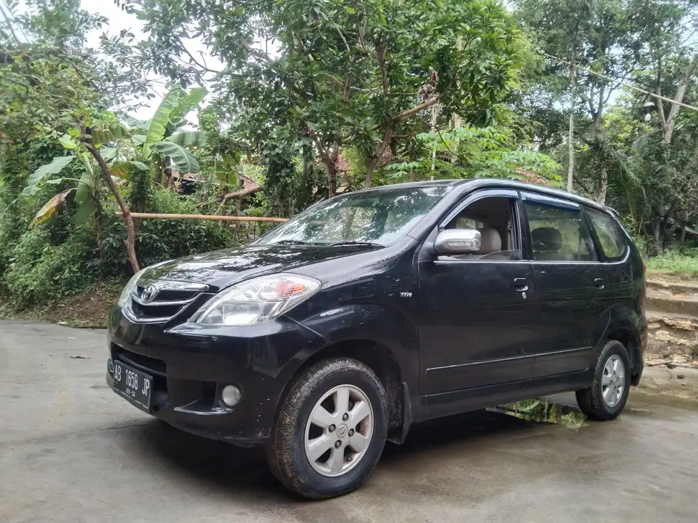 Toyota Avanza 2010 Bensin