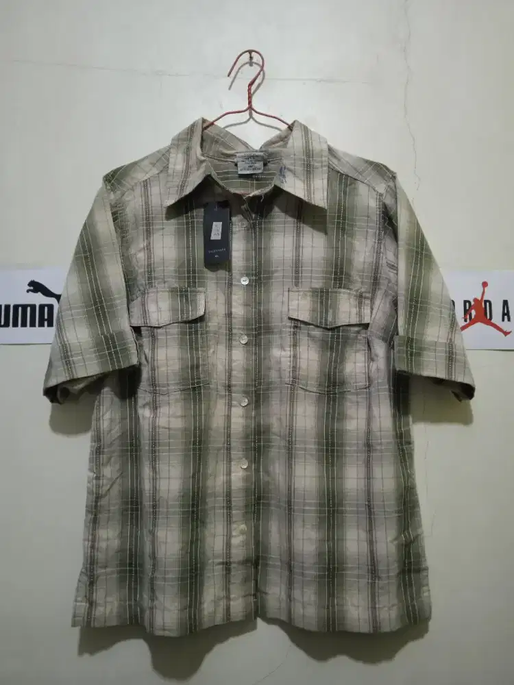 Kemeja Pria Kotak-Kotak / Flannel Style — Kondisi Bagus