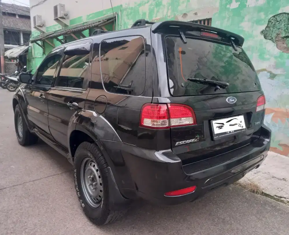 Escape limited 2011 a/t siap mejeng