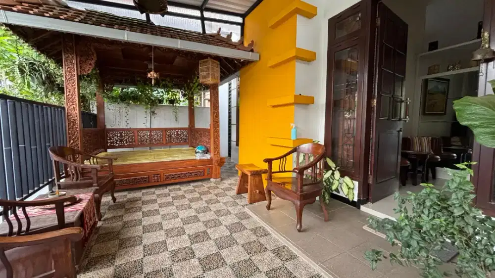 RUMAH CLUSTER TERAWAT & ASRI, SEMI FURNISHED BANYUMANIK