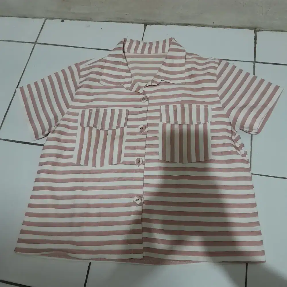 Asisten Host untuk live baju