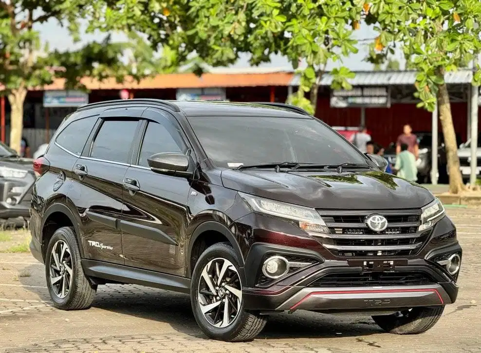 KM 40rb Rush TRD 2018 Manual Plat H Super Istimewa