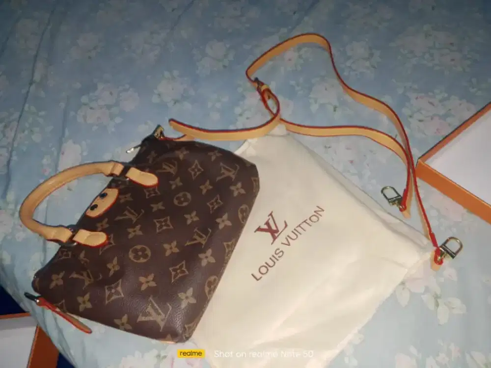 Tas brendit ori ga jadi pake