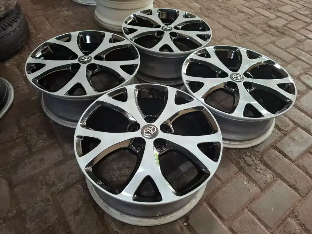 Velg Ori Mazda3 R17 Biante CX3 CX5 CX7 Innova Reborn Zenix Camry Hilux