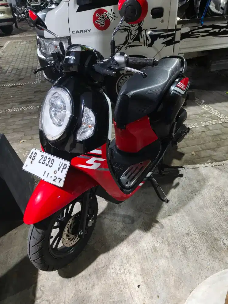Scoopy THN 2022 plat AB Kulon progo