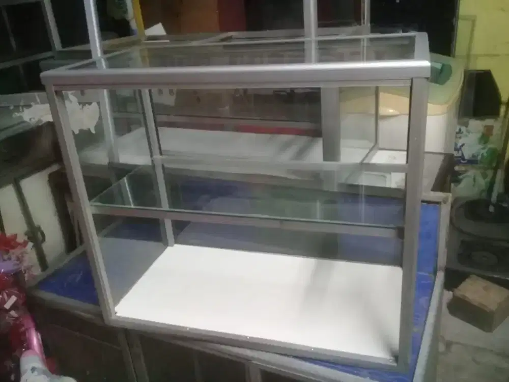 Etalase makanan siap pakai