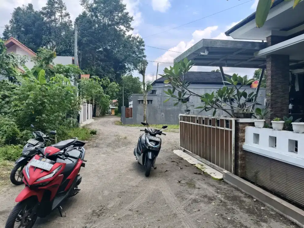 Dijual tanah istimewa masih nyaman , tenang dekat SD model Maguwoharjo