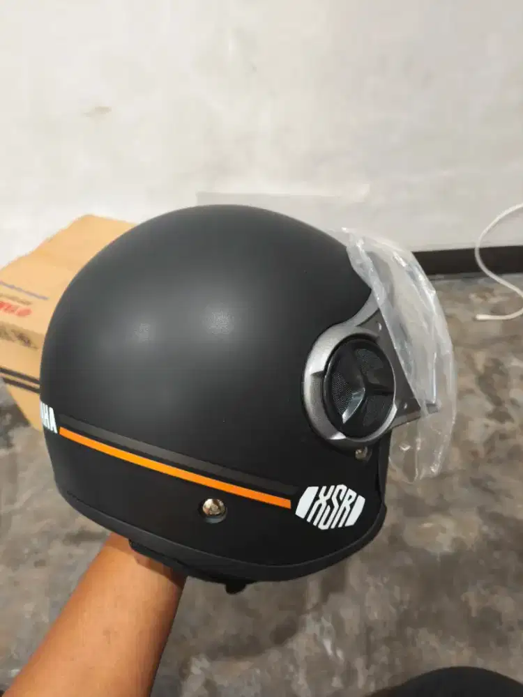 Helm Yamaha XSR Ori