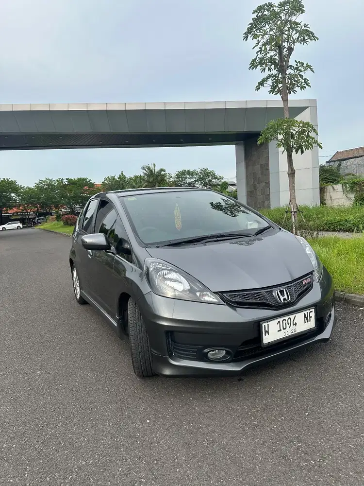 Jual Cepat! Honda Jazz GE8 Manual 2014 - Siap Gas Tanpa PR!