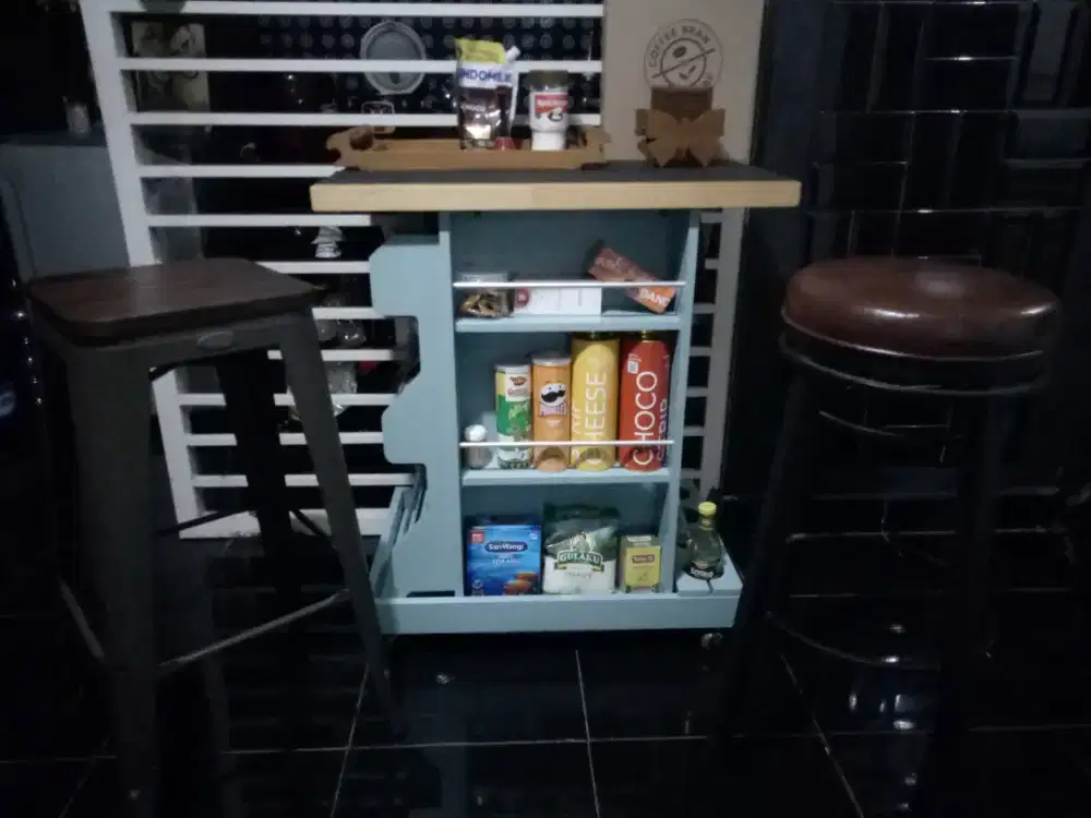 island table informa malaysia