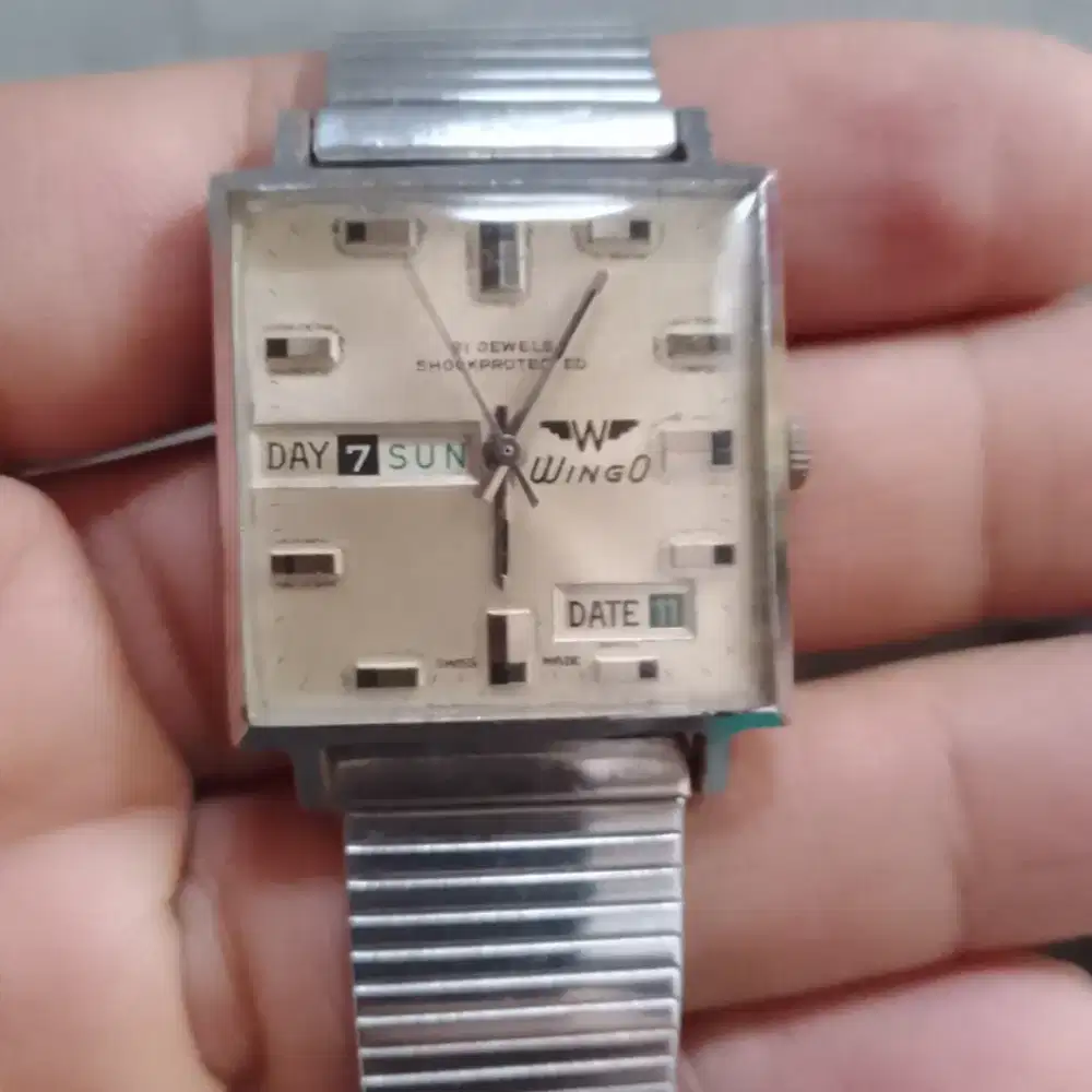 Jam tangan antik wingo