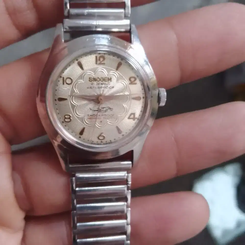 Jam tangan snogem