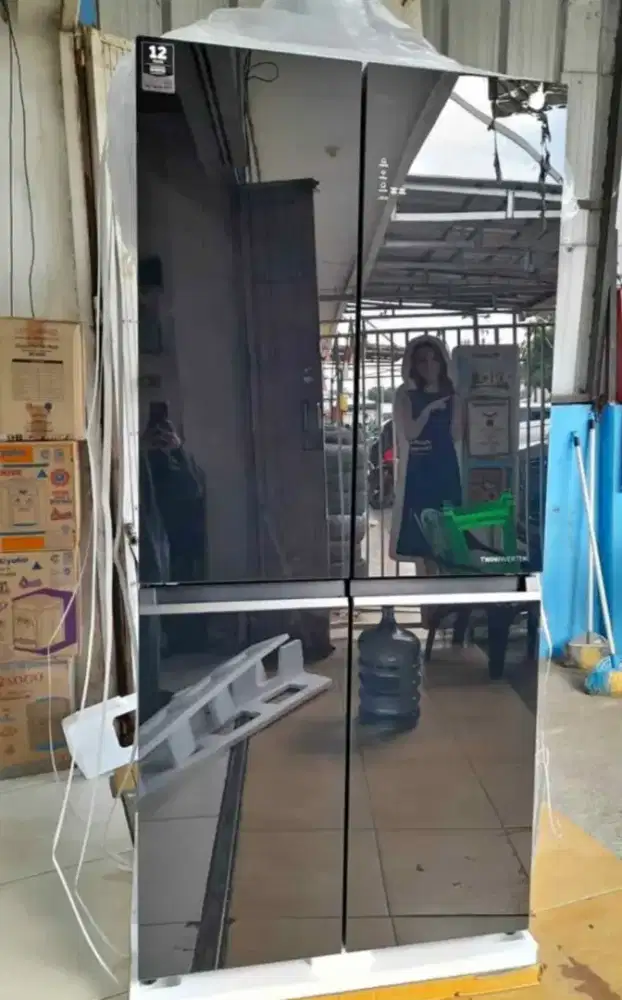 Kulkas Aqua 4 pintu tipe 506rgg