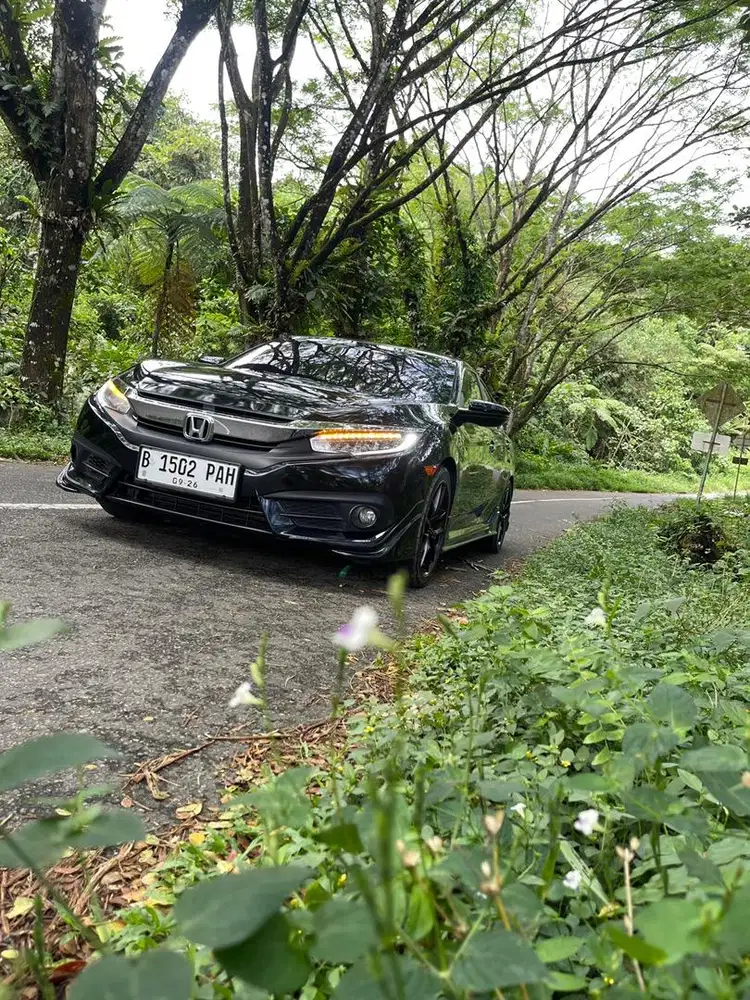 Honda civic turbo sedan 2016