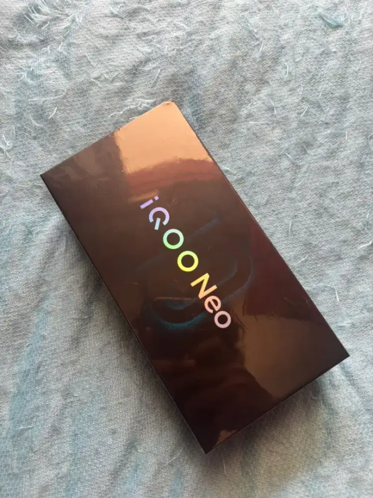 Vivo Iqoo Neo 10 8+8/256GB Orange and Black NEW BNIB Garansi Resmi