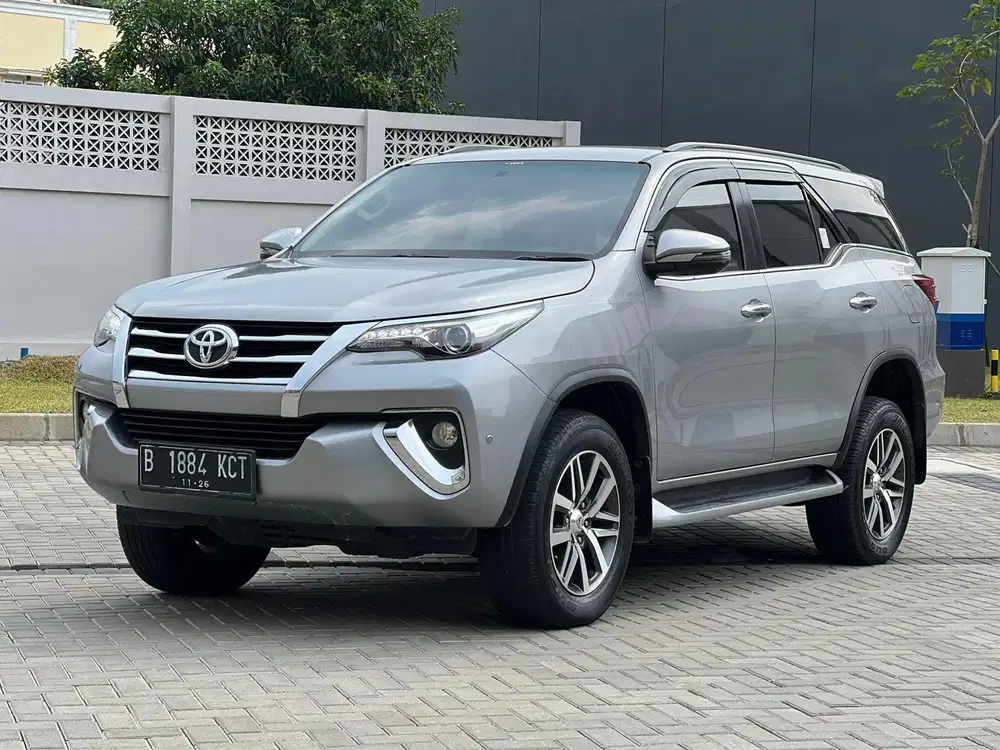 (Pajak Panjang) Toyota Fortuner VRZ 2.4 Diesel AT 2018