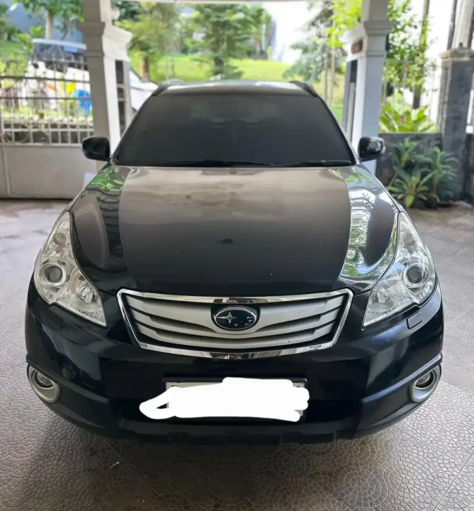 Jual subaru outback 2013