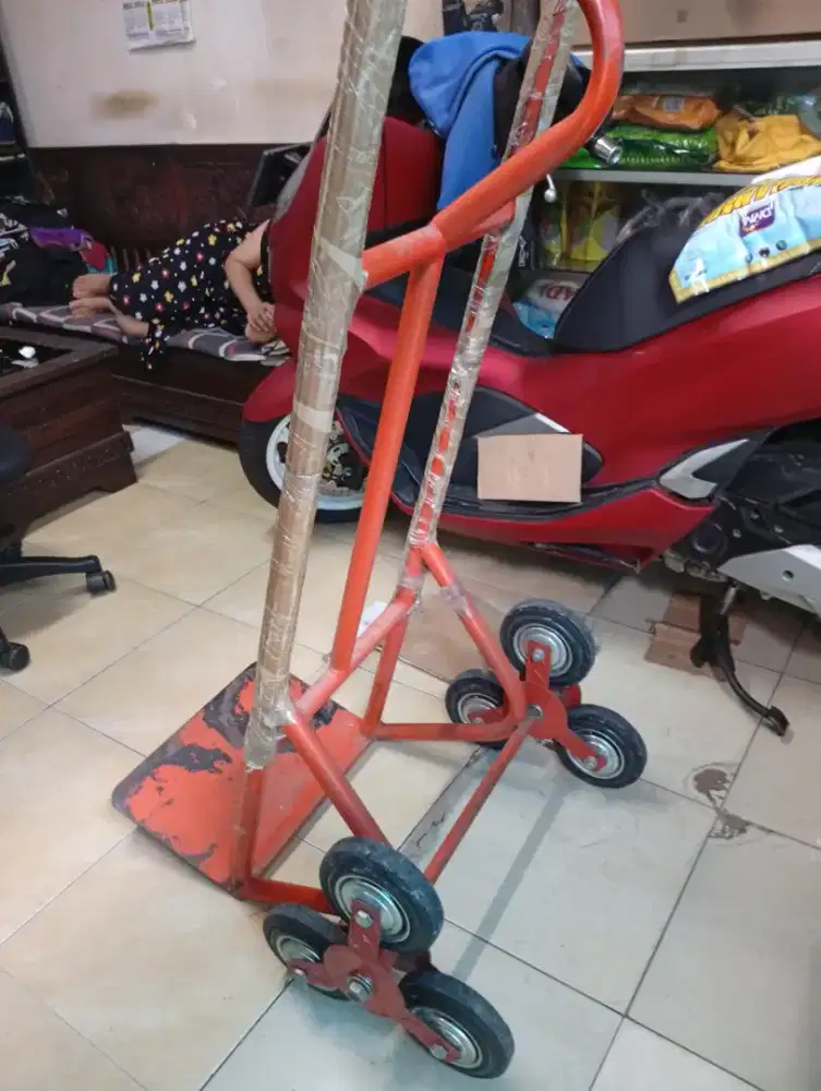 Troly barang jumbo
