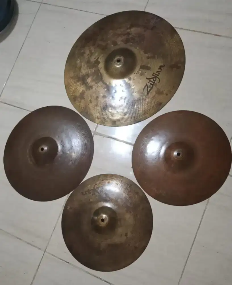 Cymbal satu set zildjian zbt