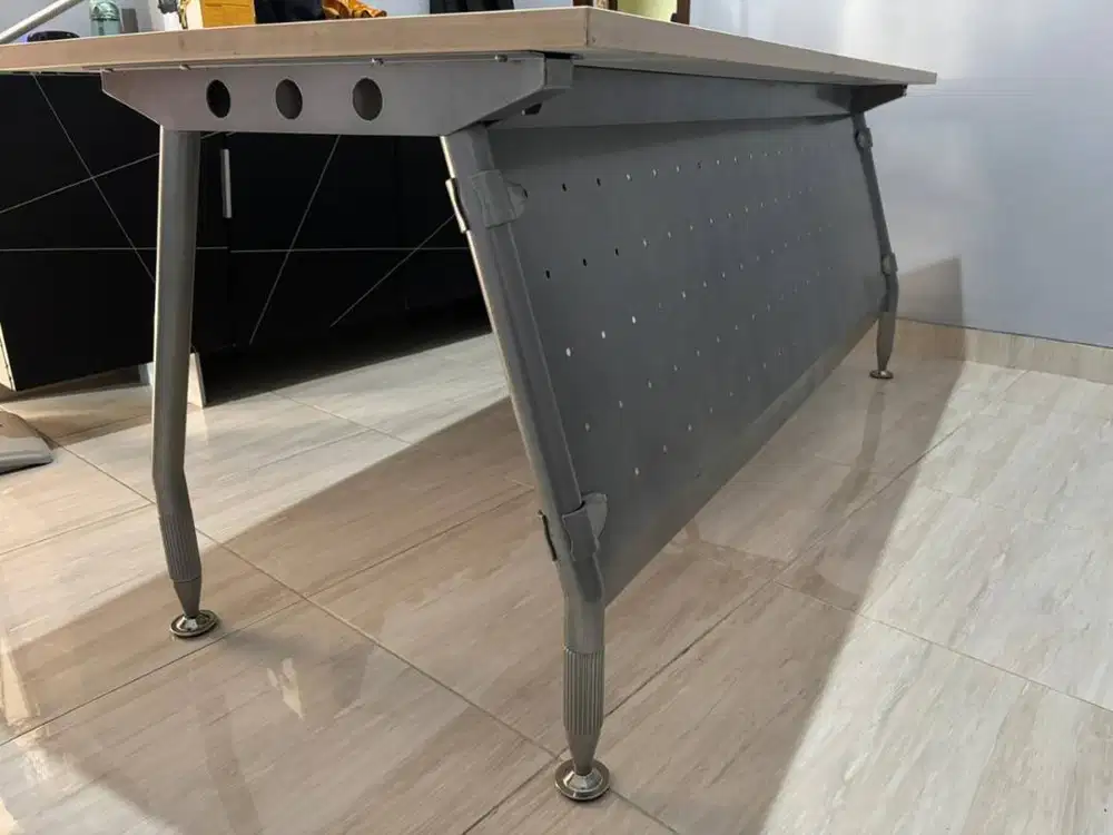 Meja Kantor Meja Belajar Meja Serbaguna Meja Makan Meja Prasmanan