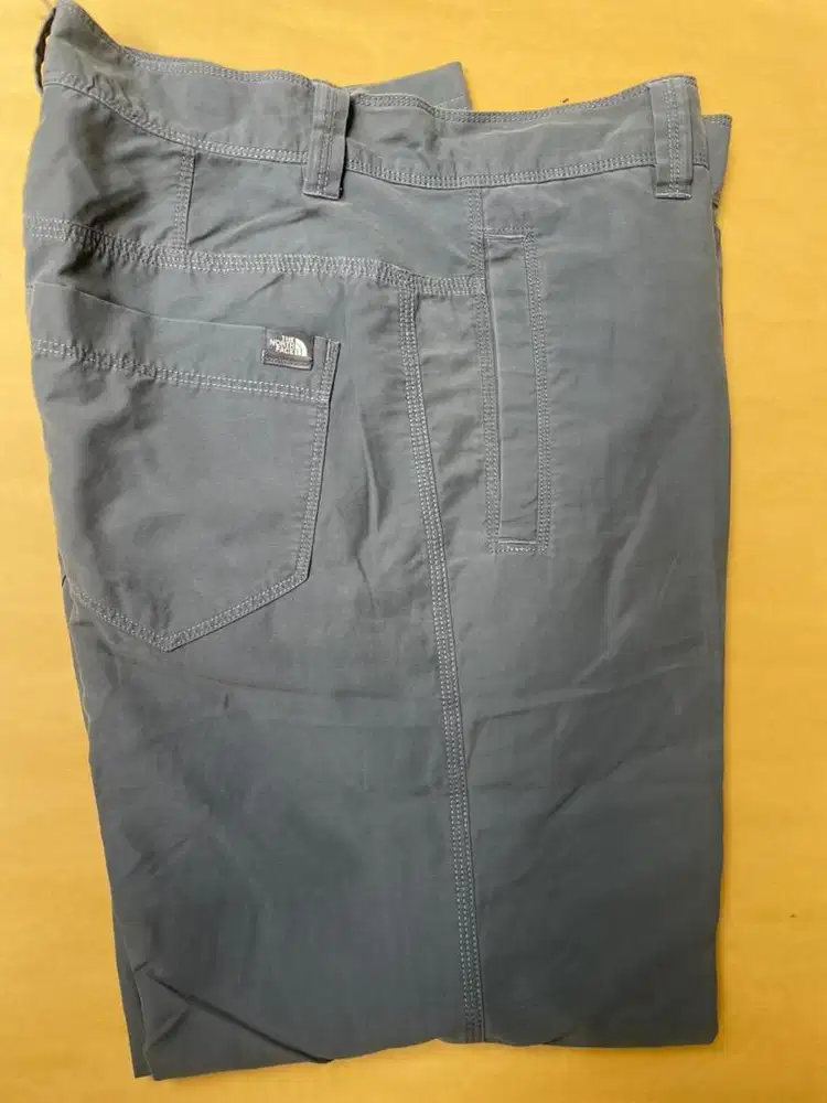 Celana TNF Size 31