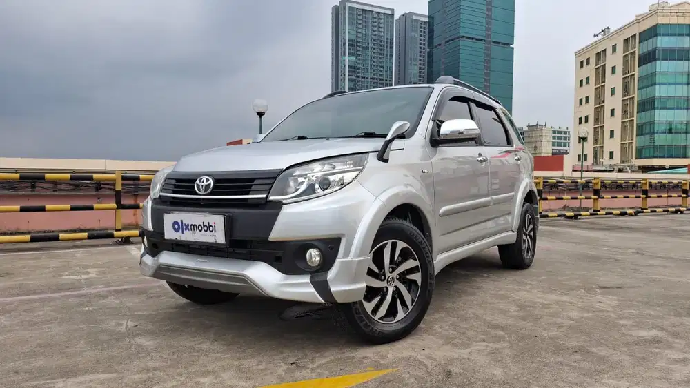 Pajak Panjang - Toyota Rush 1.5 TRD Sportivo Bensin-MT 2016