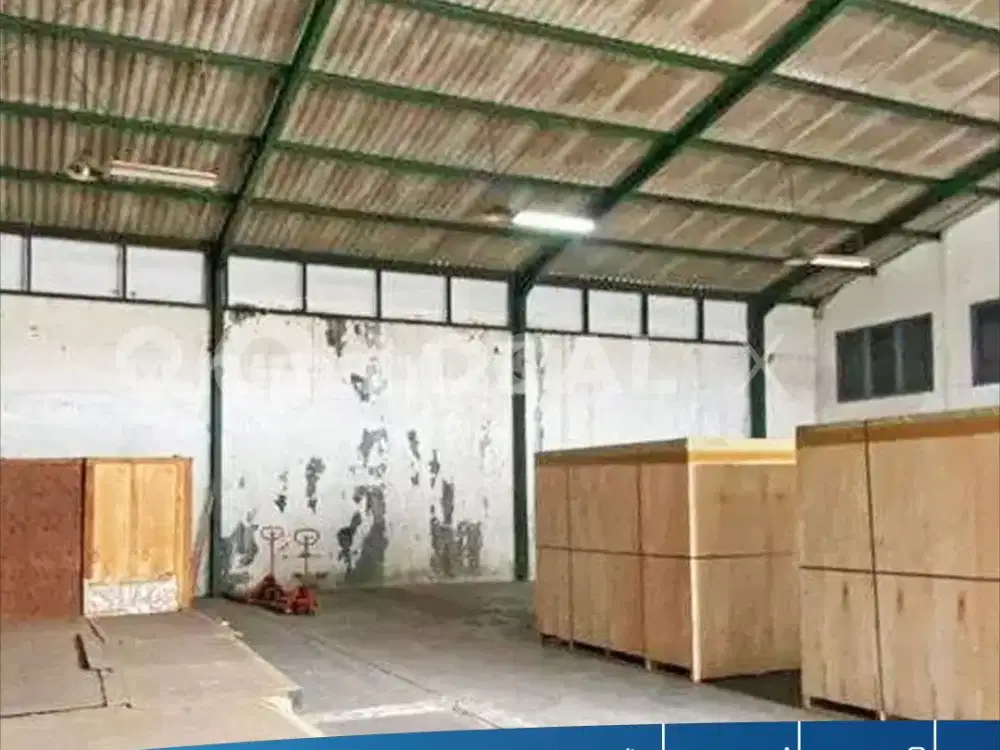 Gudang Dr. Saharjo Raya Tebet, Jakarta Selatan