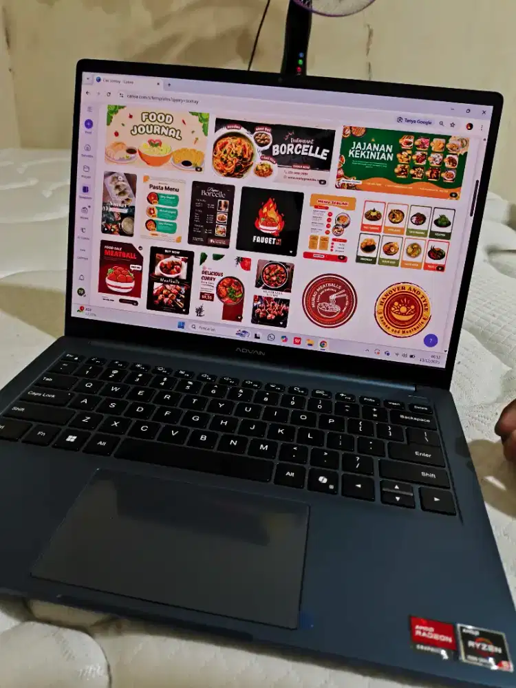 Laptop Advan Workplus Air Layar OLED 14 AMD Ryzen 5 7535 ngebut Mulus