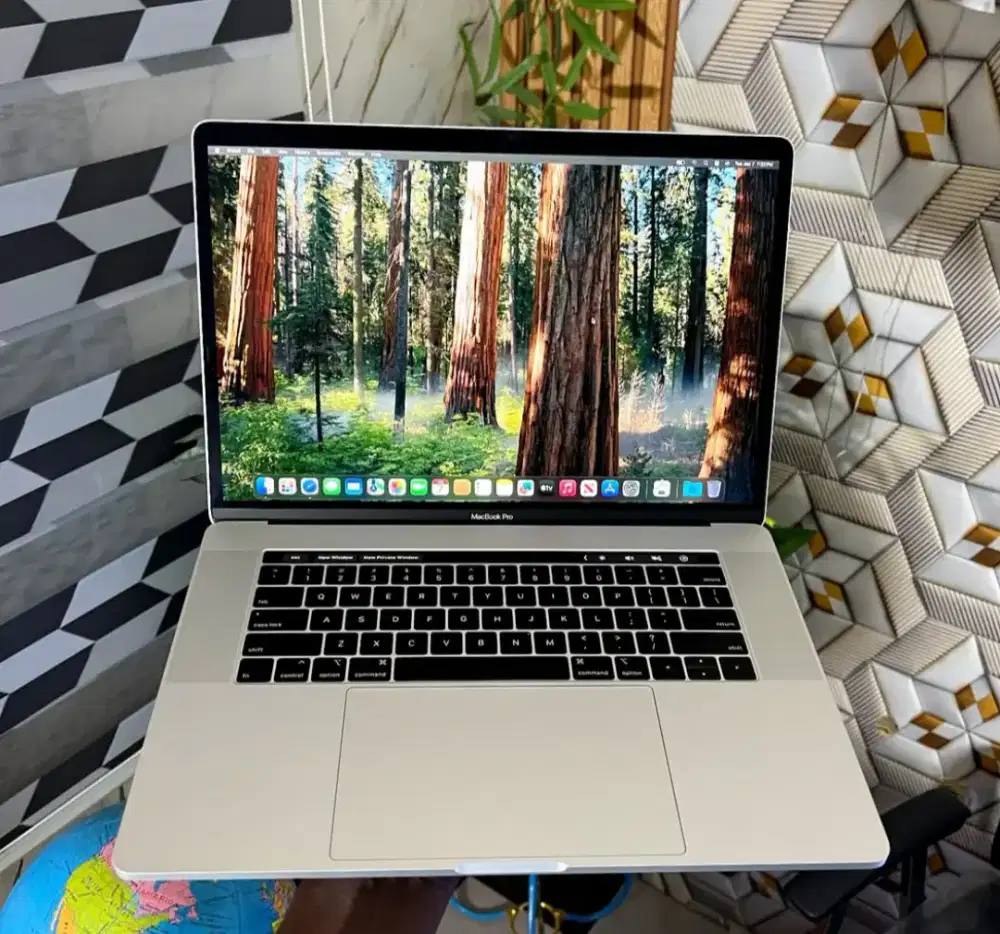 Terima Jual Beli Macbook Pro Air M1 M2 M3 M4 iPhone iPad Ditampung