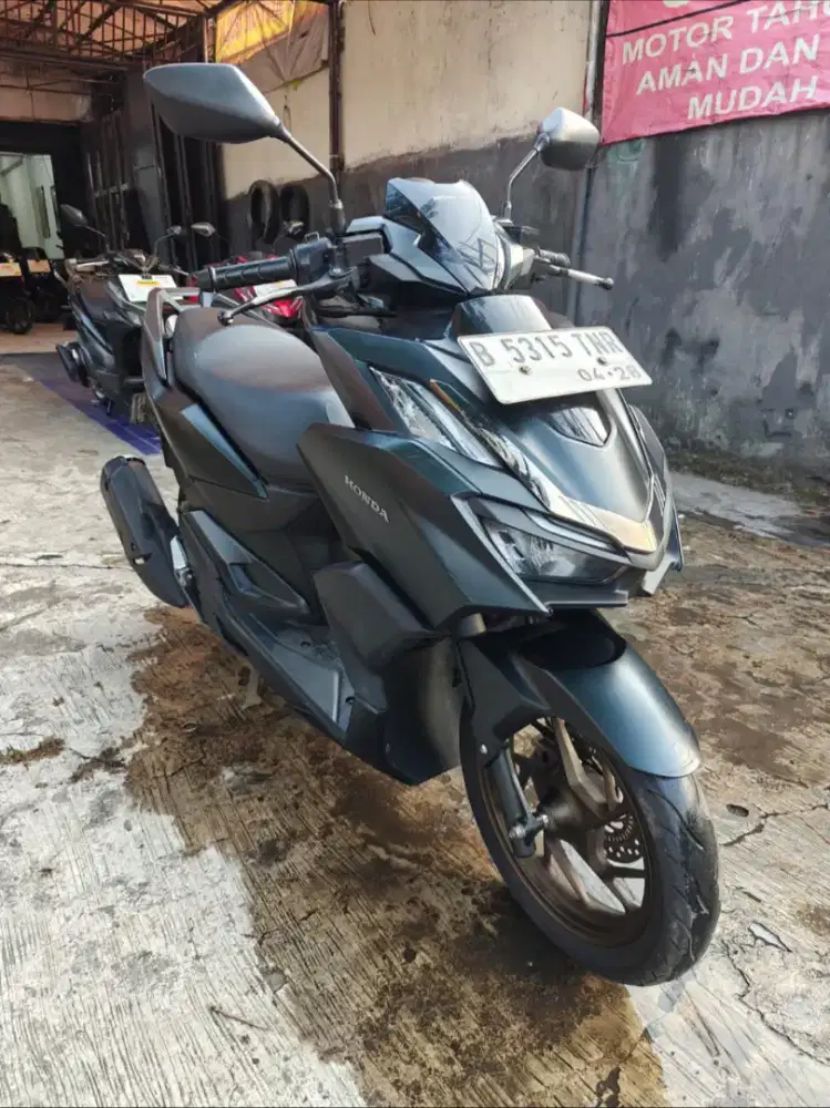Vario 160 abs 2023 dp 1jt tnr dnla