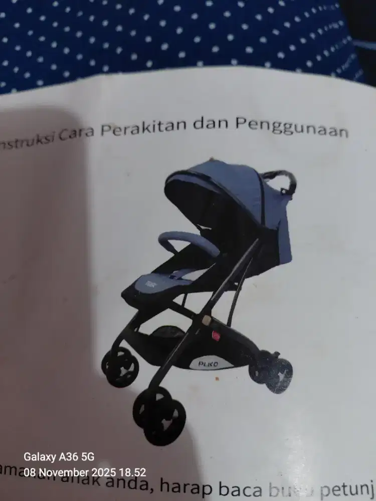 Stroller merk pliko hitam
