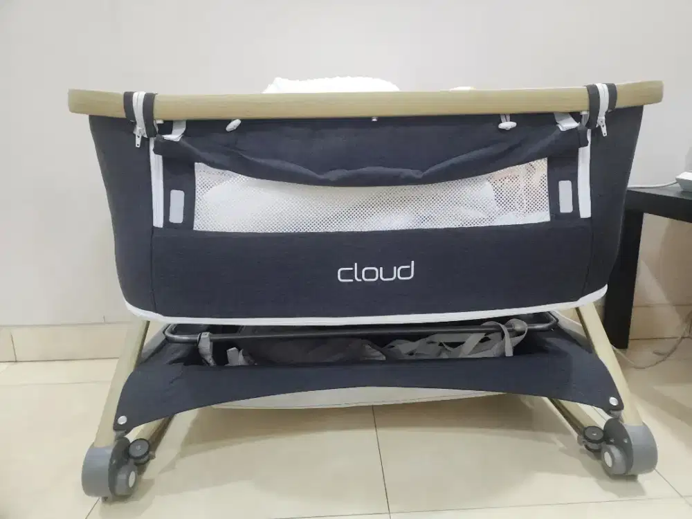 Ranjang bayi Elle Cloud