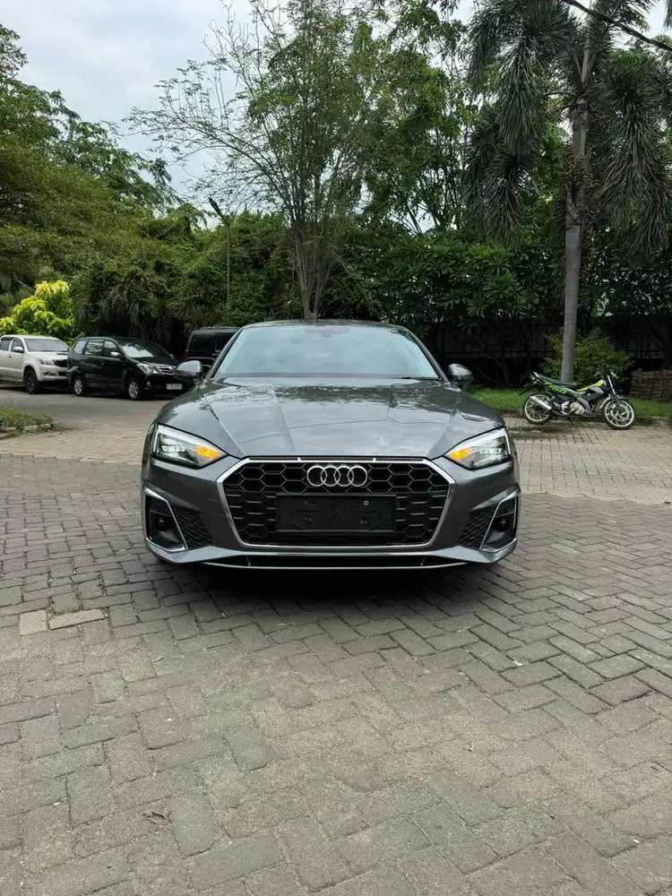 AUDI A5 SPORTBACK 2.0 TFSI QUATTRO 2022 DAYTONA GREY PEARL - LIKE NEW