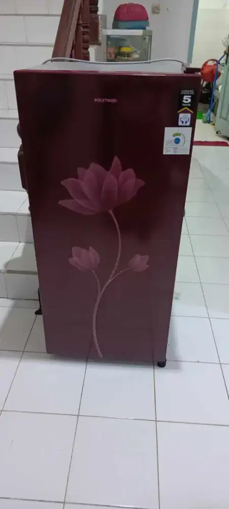 di jual kulkas merk polytron 1 pintu