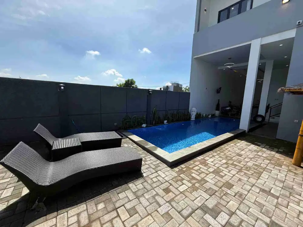 Dijual rumah villa murah