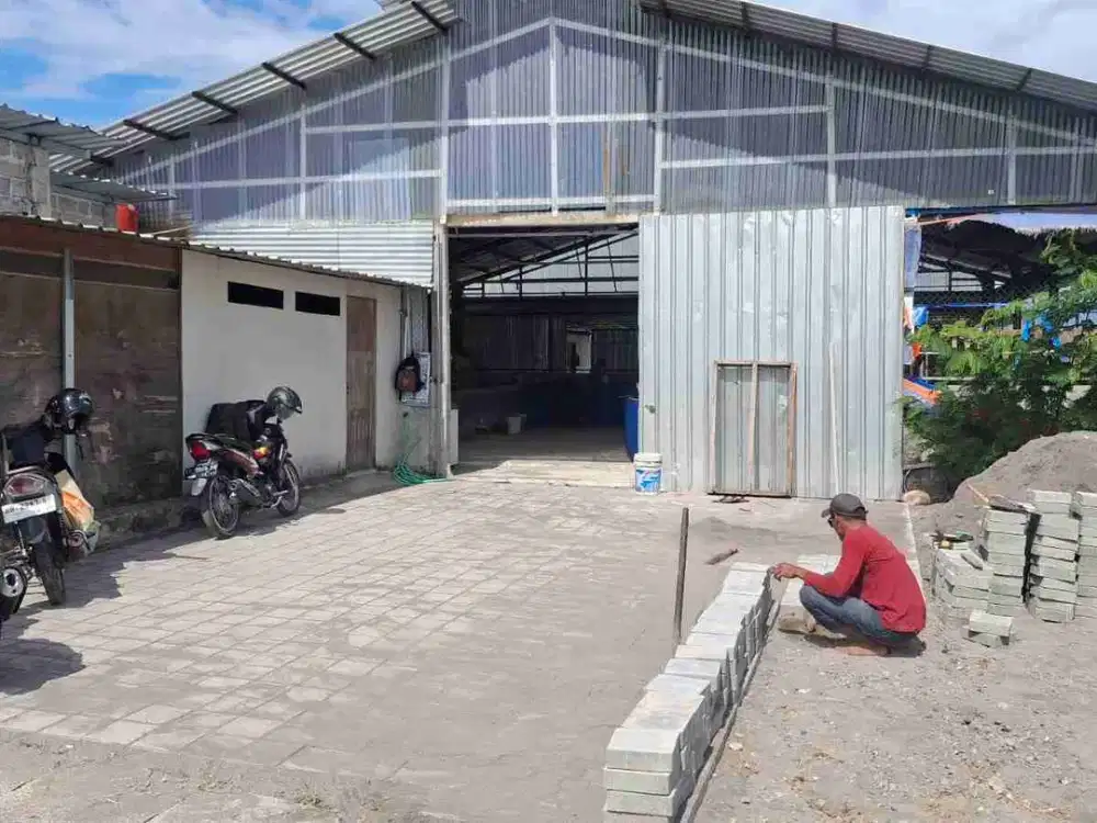 DIJUAL TANAH ADA  STRATEGIS  BONUS KANDANG KAMBING JOMBOR SINDUADI