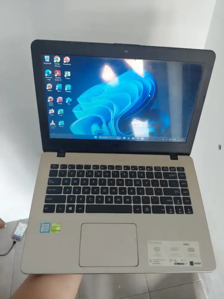 Asus A442U i5 Gen8 Ram8 ssd256 DualVga FHD IPS