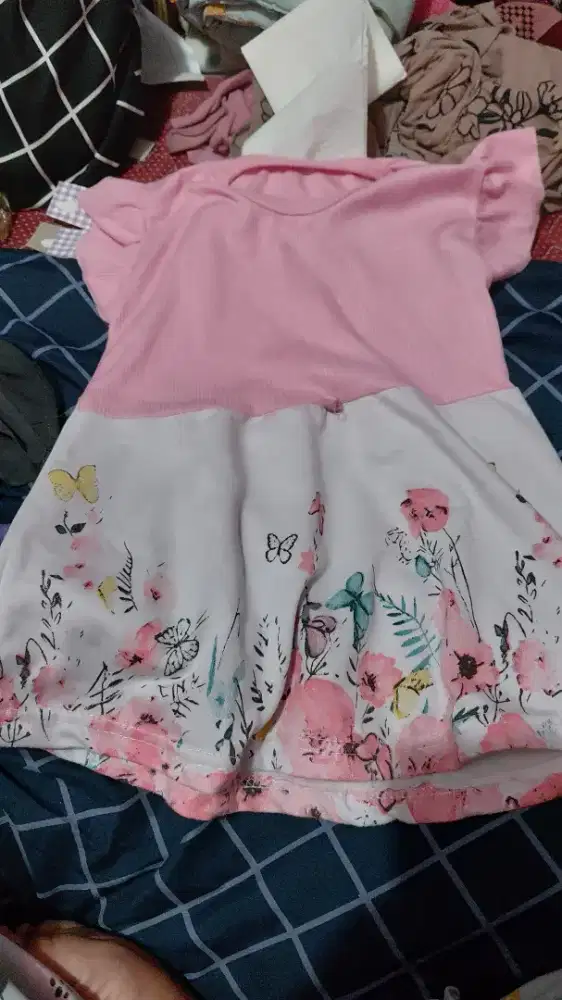 Baju anak perempuan