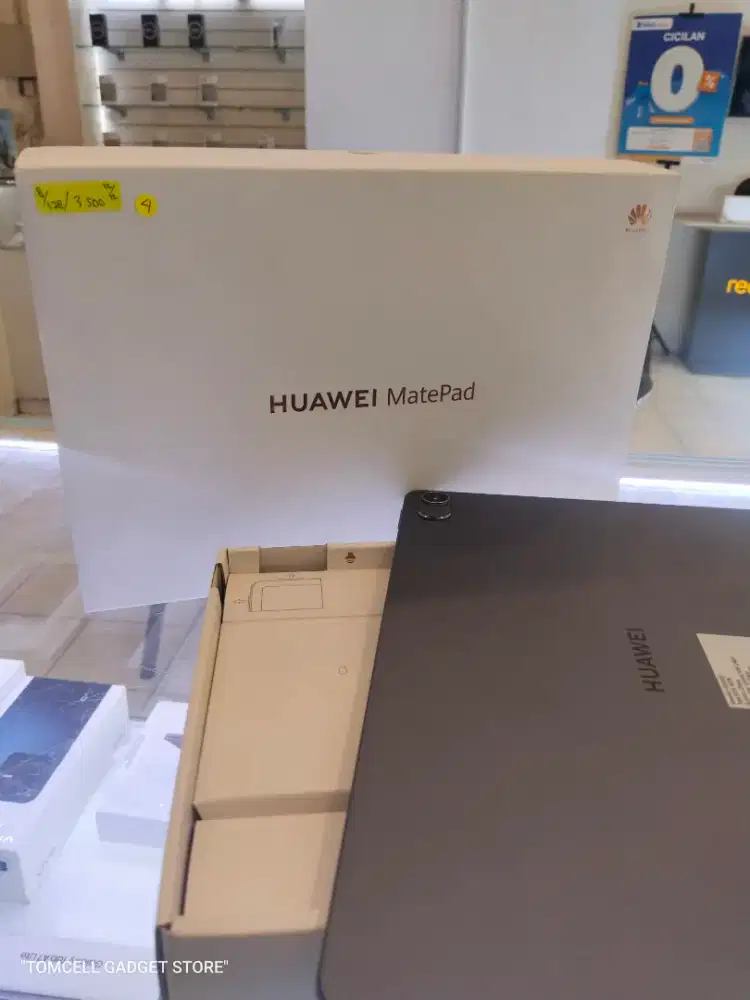HUAWEI MATEPAD 11.5 INCH FREE KEYBOARD